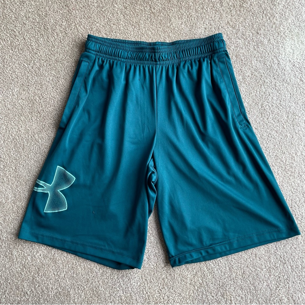 Under Armour | Loose Heat Gear Basketball Shorts | MEN’S SMALL